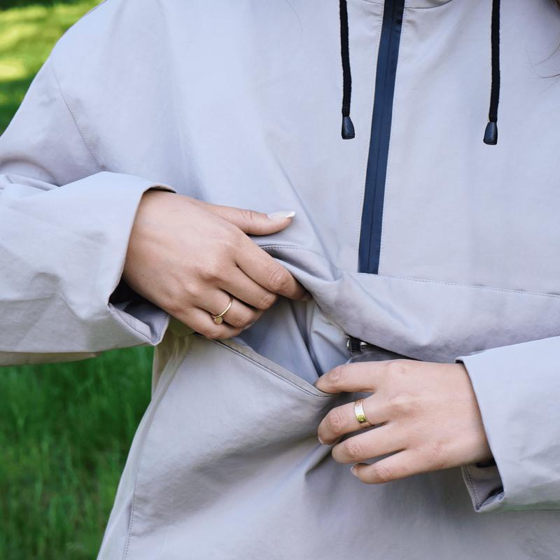 đHerbstverkauf 50 % RabattđLĂ€ssige Softshelljacke mit Kapuze
