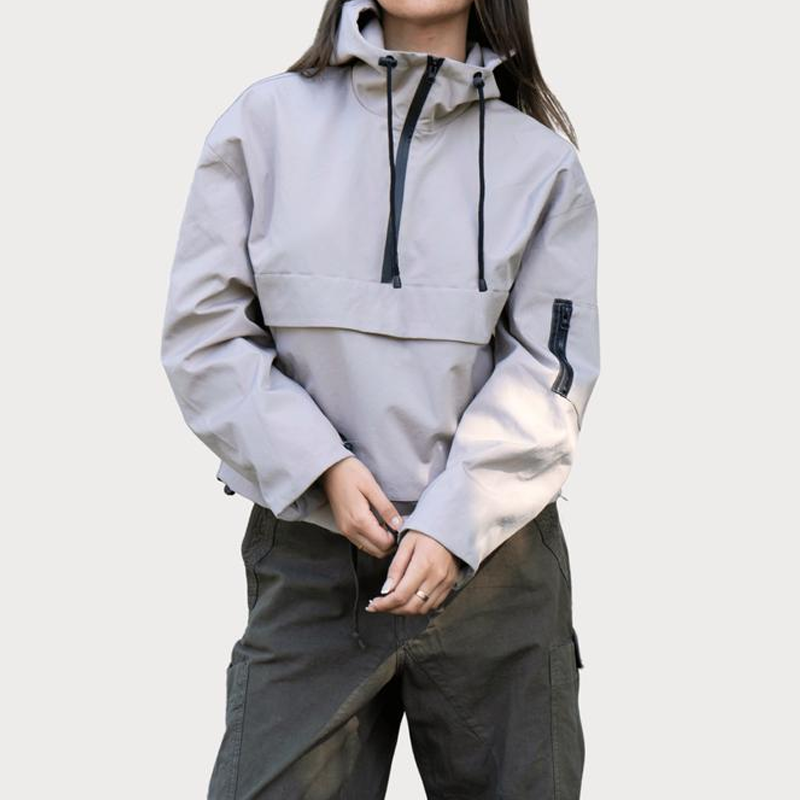 đHerbstverkauf 50 % RabattđLĂ€ssige Softshelljacke mit Kapuze